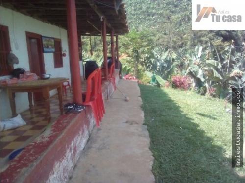 MARAVILLOSA FINCA EN JARDIN. ASI ES TU CASA