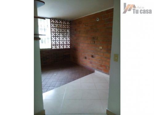 APARTAMENTO PISO 2, MEDELLIN - 320MILL. ASI ES TU CASA 