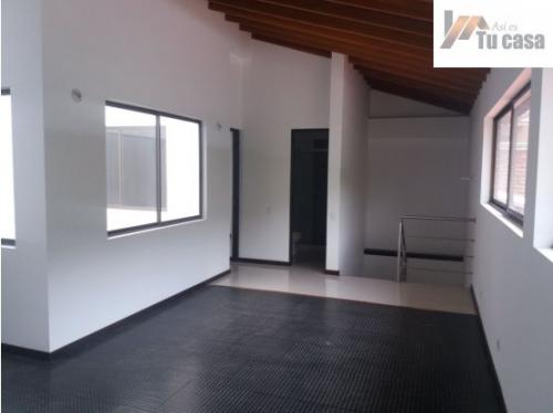 CASA UNIDAD CERRADA 300M2 SABANETA. ASI ES TU CASA