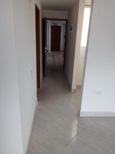 APTO 5to PISO SIN ASCENSOR. ASI ES TU CASA