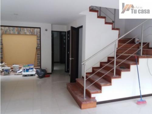 CASA UNIDAD CERRADA 300M2 -SABANETA. ASI ES TU CASA