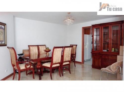 CASA UBICADA EN LAURELES 140M2 - 630 MILLONES. ASI ES TU CASA