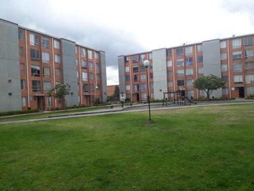 Arriendo apartamento conjunto parques de Castilla 7