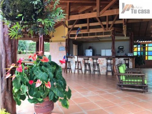 finca 20.000Ms2 en San Jeronimo. ASI ES TU CASA