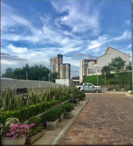 VENDO APARTAMENTO ANILLO VIAL