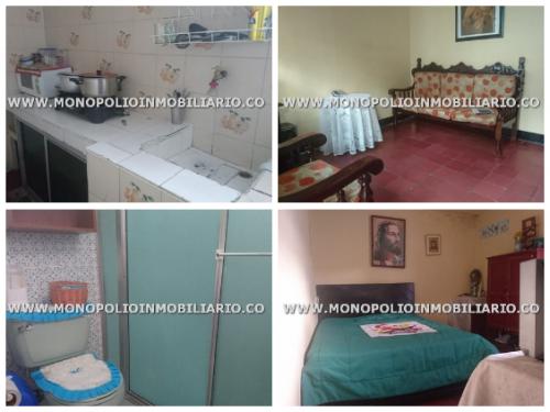 CASA BIFAMILIAR EN VENTA - SAN JAVIER LA PRADERA COD: 13709