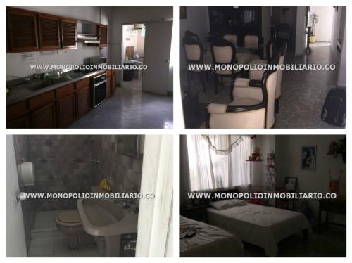 CASA BIFAMILIAR EN VENTA - CONQUISTADORES COD: 11367