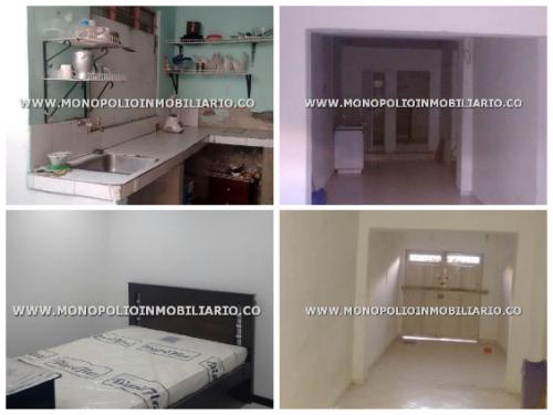 CASA UNIFAMILIAR EN VENTA - MANRIQUE MEDELLIN COD: 12816