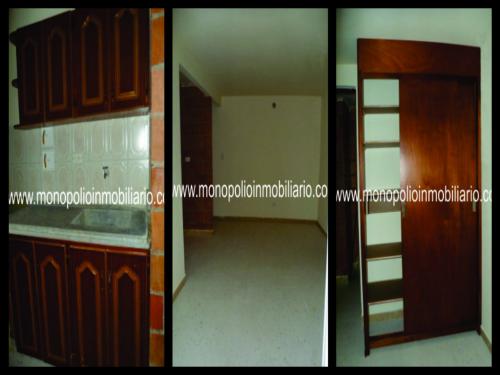 CASA PARA LA VENTA EN EL POBLADO COD: 1403