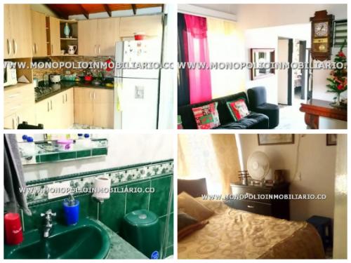 CASA BIFAMILIAR EN VENTA - CASTILLA MEDELLIN **COD** 13706