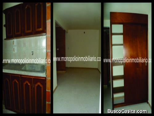 CASA PARA LA VENTA EN EL POBLADO **COD** 1403