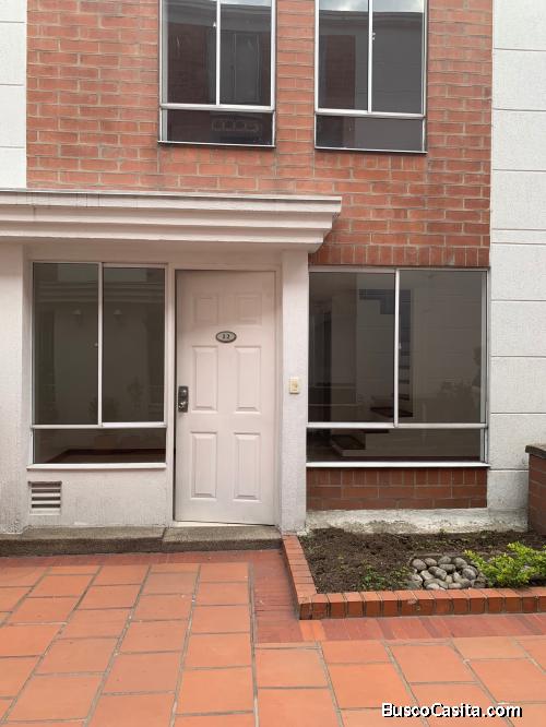Arriendo Casa en Niza Real