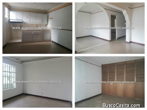 CASA BIFAMILIAR EN VENTA -SECTOR LA ROSA, SANTA CRUZ COD: 14719