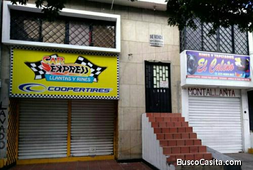 Remodelada 2 locales comerciales y 1 apartamento