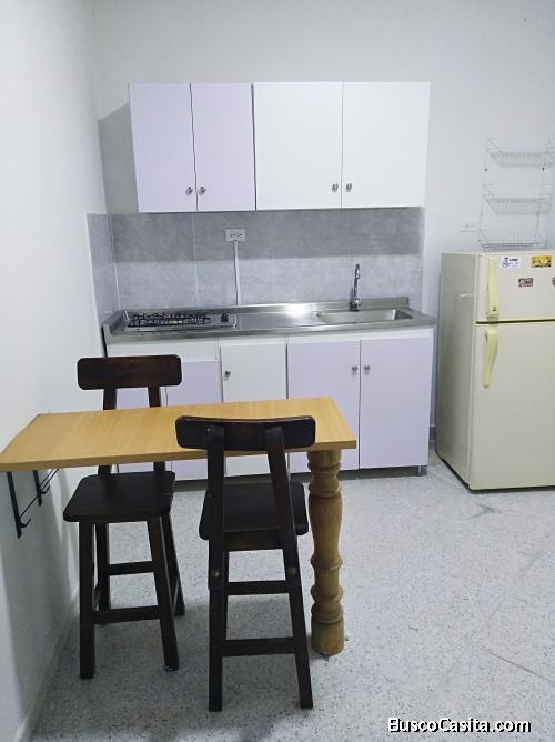 Apartaestudio amoblado unipersonal profesionales Laureles
