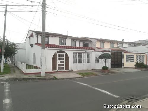 CASA EN RENTA COLOMBIA SECTOR SANTA RITA 