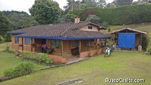 Linda finca en Guarne, unidad cerrada