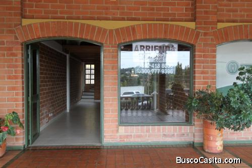 Arriendo oficina en Guarne, Mall los Comuneros