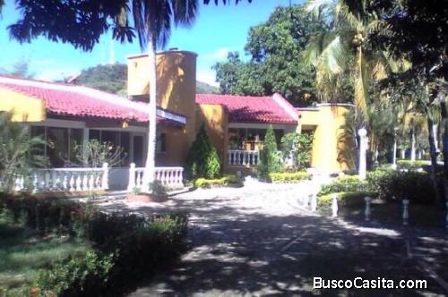 Casa en unidad cerrada- Honda Tolima 