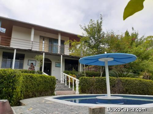 SE VENDE ESPECTACULAR FINCA EN CARMEN DE APICALA  ÀREA TERRENO 4.000MTS2, 500MTS2 CONSTRUIDOS