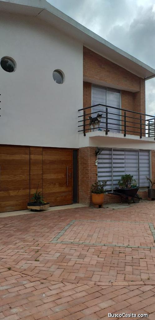 Vendo casa semicampestre