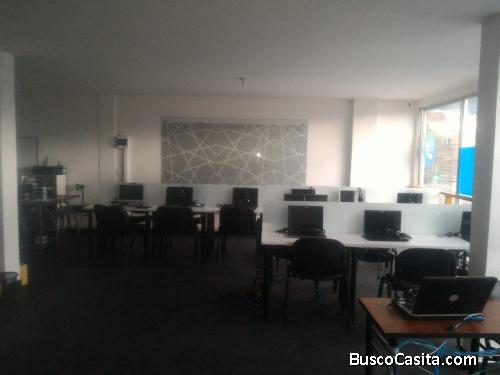 Oficina 100 sector calle 72 con 17