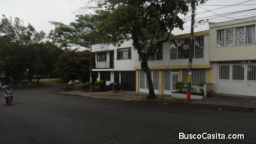 VENDO CASA LA FRANCIA - IBAGUE