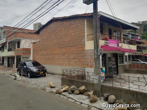 Casa esquinera construccion o reforma, guayabal