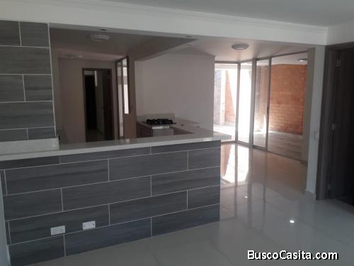 CASA UNIFAMILIAR UNIDAD CERRADA SURAMERICA LA ESTRELLA, 172 M2