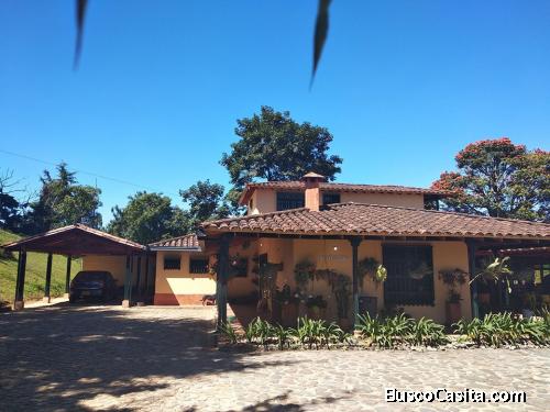 Finca con Casa Colonial grande, 12.000 m2