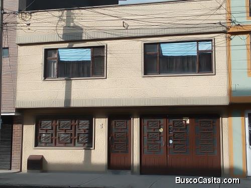 SE VENDE EXCELENTE CASA SAN FERNANDO 3 NIVELES , 3 APARTAMENTOS BUENOS ACABADOS