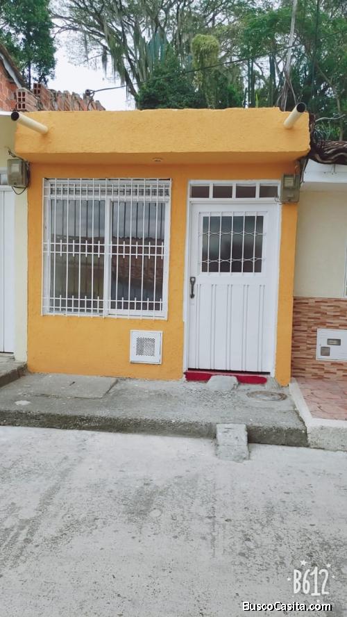 Se vende casa remodelada en Cartago