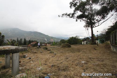 Lote comercial para la venta en Copacabana 