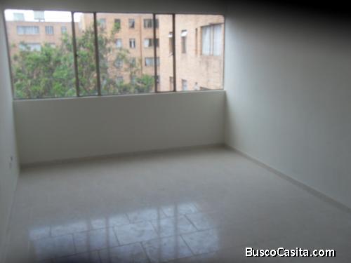 Se arrienda Apartamento en Conjunto Residencial La Palma I