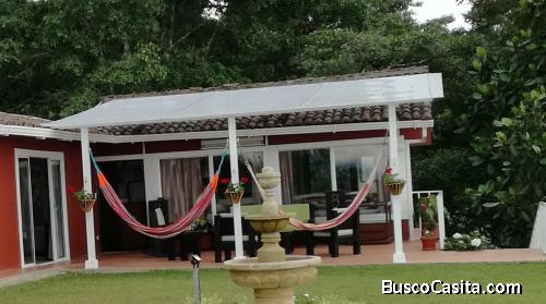 VENDO HERMOSA FINCA EN LA VIA AL MAR KM.28