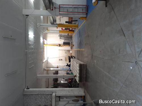 VENDO EDIFICIO EN LAS ACACIAS