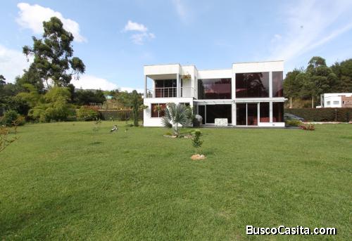 Casa campestre en venta Guarne-Antioquia