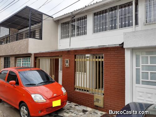 VENDE	CASA MOLINOS DE VIENTO ALAMOS NORTE