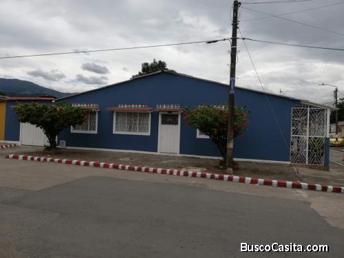 VENDE CASA VILLAVICENCIO B 20 DE JULIO AVE-CA1114