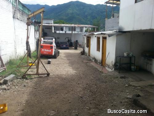 SE VENDE CASA LOTE EN LA CIUDAD DE IBAGUE 550 METROS CUADRADOS UBICADO POR LA VIA PRINCIPAL 