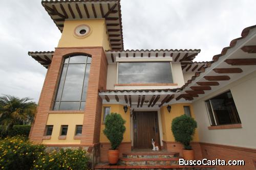 Casa campestre en venta- Llano Grande