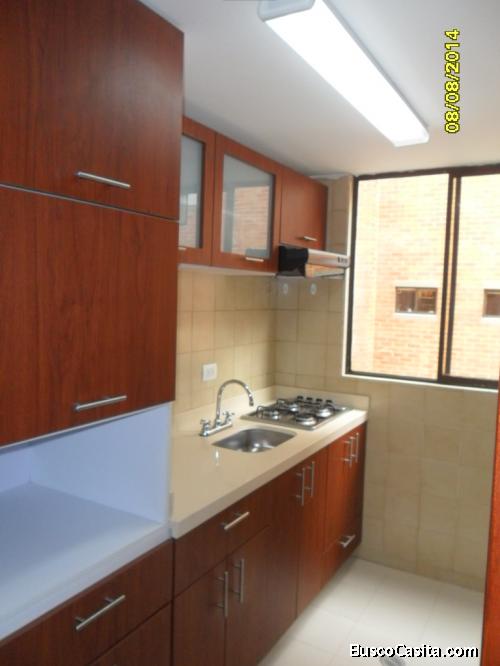 BARRIO LA CAROLINA (Exclusivo Sector), ECONÓMICO!! (65M²).