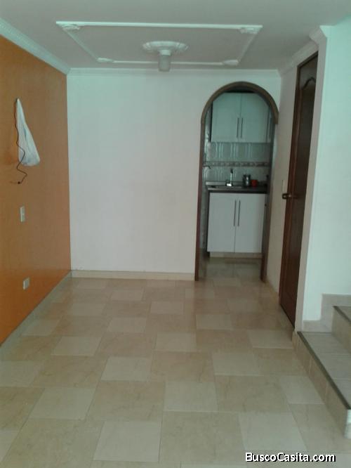 ARRIENDO CASA EN CONJUNTO CASTILLA 