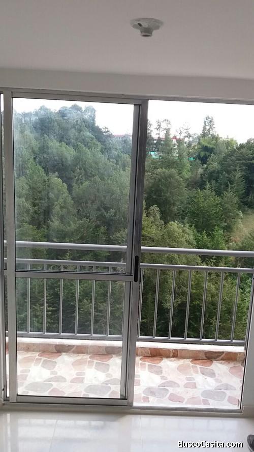 Apartamente en Horizontes de la Catolica, Rrionegro