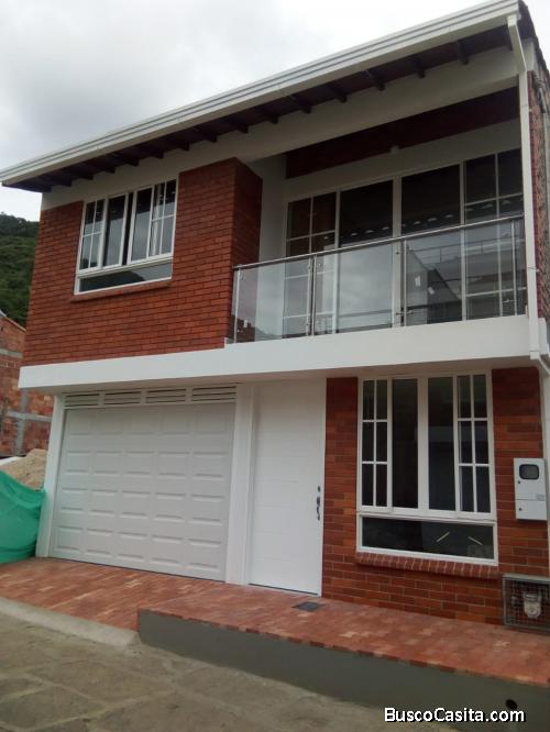 San Gil,  Santander. Magnifica Casa en Conjunto Cerrado,