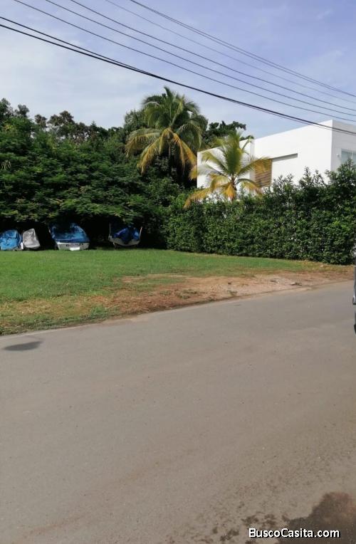 VENTA LOTE EN GIRARDOT 