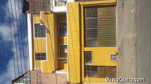 Casa de 3 niveles, muy buen ubica y al mejor precio NEGOCIABLE 