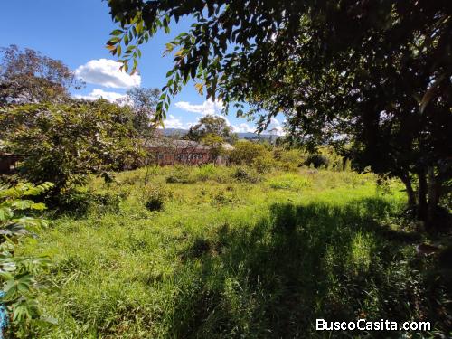 Lote industrial cerca de la autopista Medellín-Bogotá
