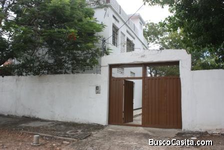 Casa con proyecto de construcción