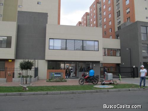 Pequeño, cómodo, acogedor.